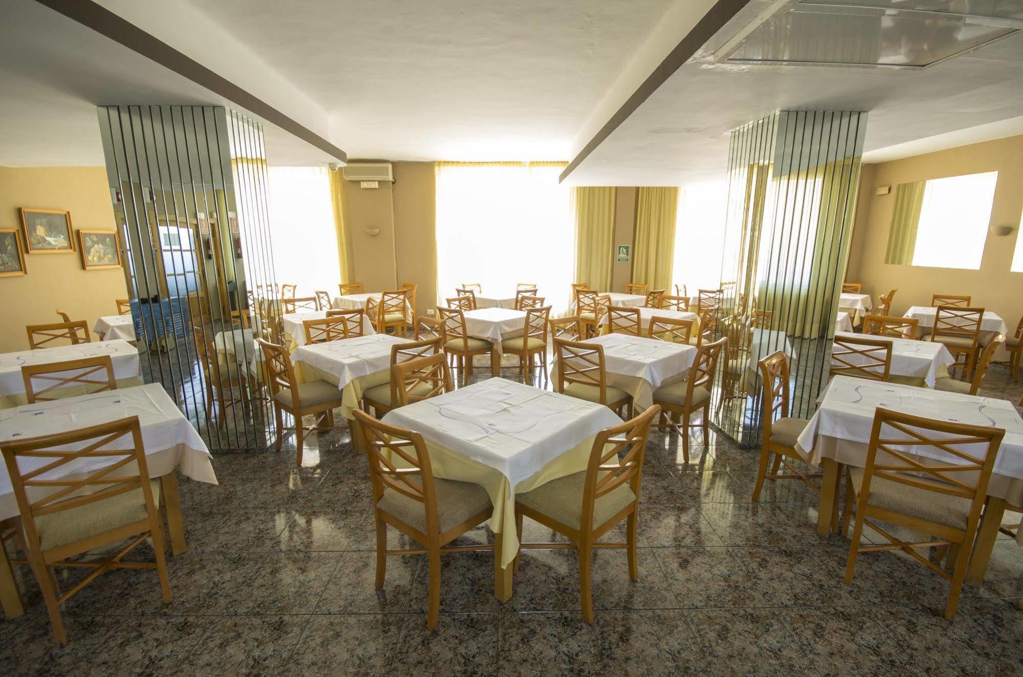 Hotel Azuline Mediterraneo Santa Eulària des Riu